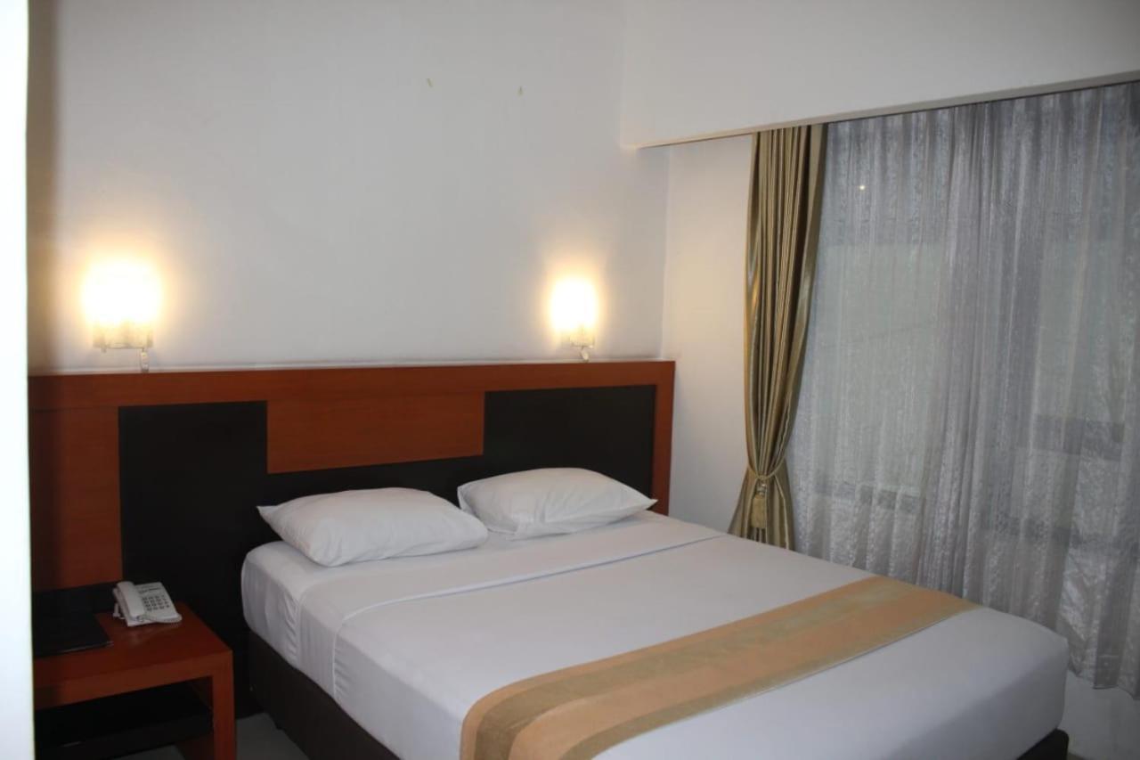 Hotel Grand Karawang Indah Ngoại thất bức ảnh