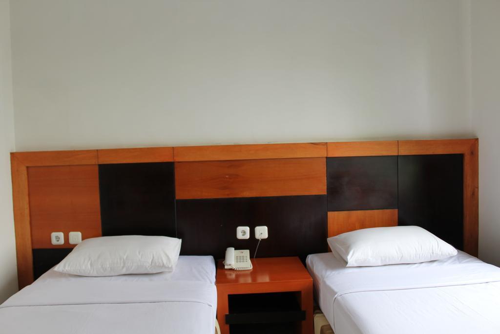Hotel Grand Karawang Indah Ngoại thất bức ảnh