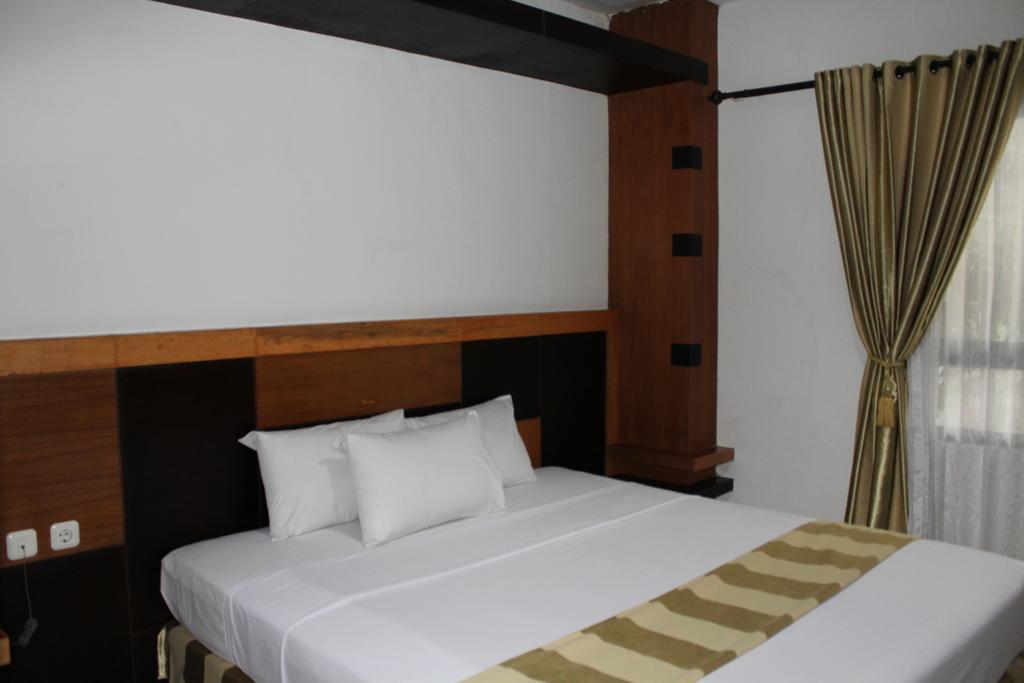 Hotel Grand Karawang Indah Ngoại thất bức ảnh