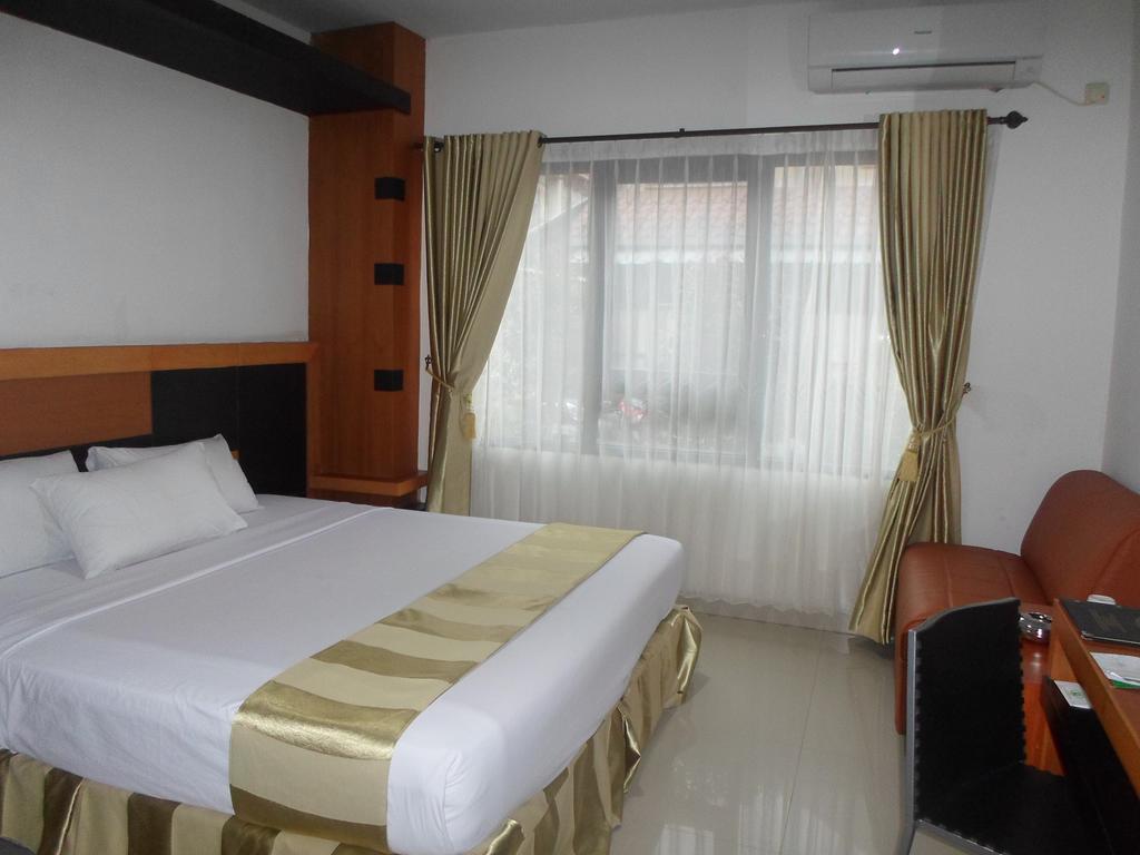 Hotel Grand Karawang Indah Phòng bức ảnh
