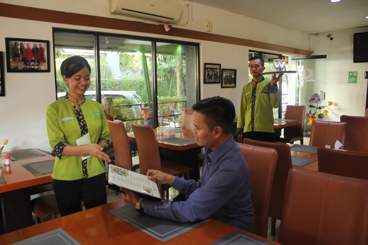 Hotel Grand Karawang Indah Ngoại thất bức ảnh